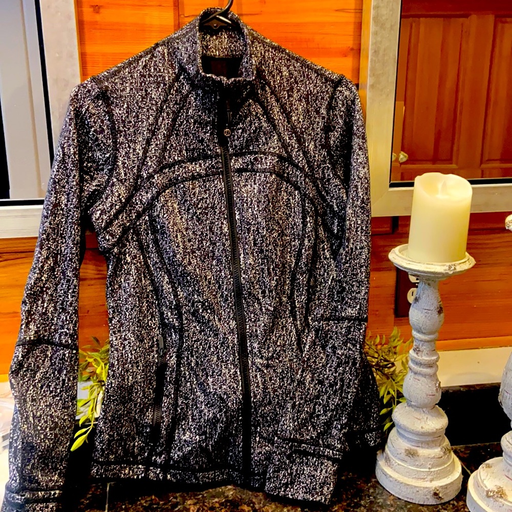 Lululemon vented zip up Jacket